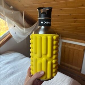 MOBOT Foam Roller Water Bottle with Metal Straw